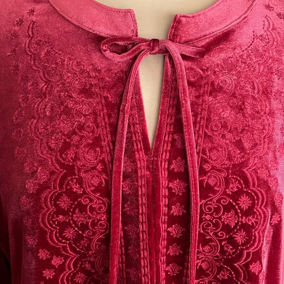 Pioneer Woman Wine Velvet Tone-on-Tone Embroidery Peplum Boho Top Sz XL Romance - Picture 6 of 9
